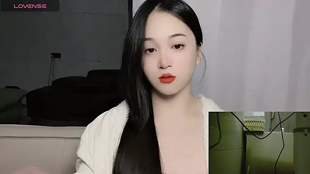 Snapshot of woaiqinqin chatting on 12-05-25, 03:52 woaiqinqin online show from 12-05-25, 03:52