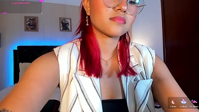 Snapshot of MAYASMITH__ chatting on 07-12-26, 11:29 MAYASMITH online show from 07-12-26, 11:29