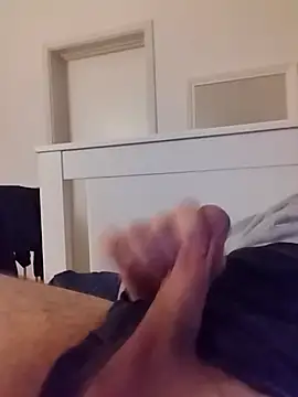 NewJoiner online show from 02-13-26, 06:37