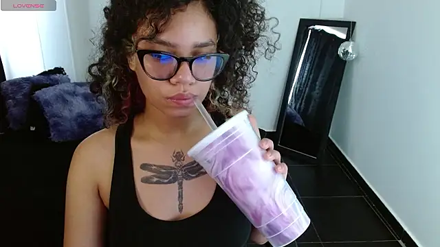 Canela s1 online show from 03-22-26, 03:26