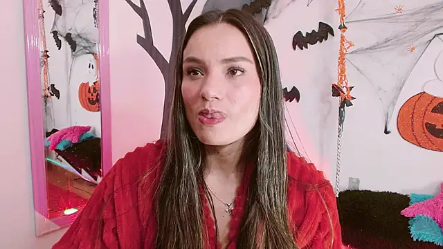 danna 888 online show from 10-18-25, 09:37