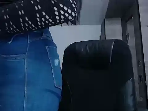 Snapshot of scarlett_vonrose chatting on 02-03-26, 06:57 scarlett vonrose online show from 02-03-26, 06:57