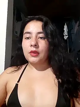 Snapshot of Yuli-27 chatting on 01-14-26, 03:34 Yuli-27 online show from 01-14-26, 03:34