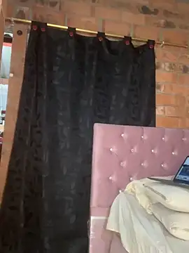 Jessyivonne online show from 06-16-26, 04:37