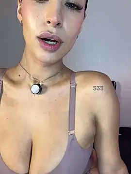 luvely online show from 12-01-25, 01:38