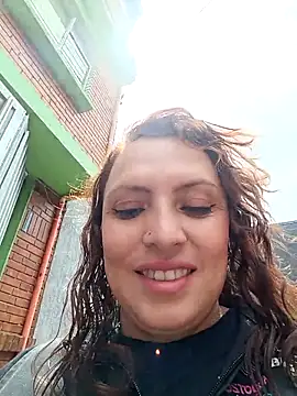Snapshot of VERONICA__03 chatting on 09-08-25, 03:22 VERONICA  03 online show from 09-08-25, 03:22