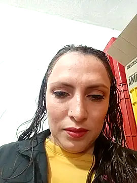 Snapshot of VERONICA__03 chatting on 09-18-25, 02:41 VERONICA  03 online show from 09-18-25, 02:41