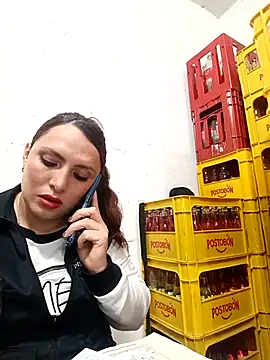 Snapshot of VERONICA__03 chatting on 09-24-25, 02:20 VERONICA  03 online show from 09-24-25, 02:20