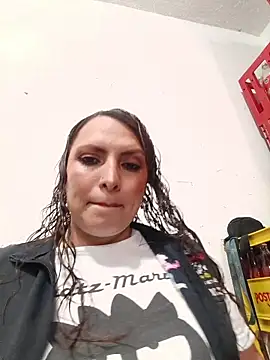 Snapshot of VERONICA__03 chatting on 09-27-25, 03:06 VERONICA  03 online show from 09-27-25, 03:06