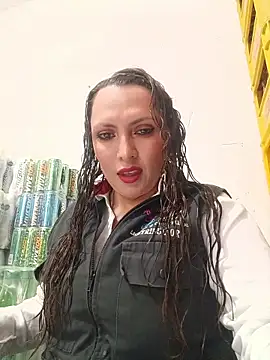 Snapshot of VERONICA__03 chatting on 10-01-25, 03:40 VERONICA  03 online show from 10-01-25, 03:40