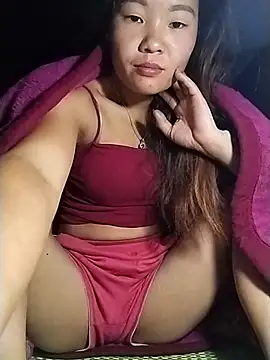 lylylove online show from 10-30-25, 08:42