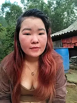 Snapshot of lylylove chatting on 05-06-26, 11:21 lylylove online show from 05-06-26, 11:21