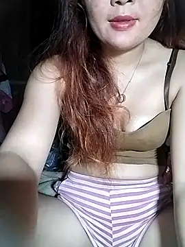 Snapshot of lylylove chatting on 06-01-26, 11:28 lylylove online show from 06-01-26, 11:28