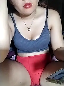 Snapshot of lylylove chatting on 06-04-26, 01:00 lylylove online show from 06-04-26, 01:00
