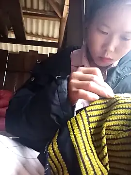 Ngocmi909 online show from 03-08-26, 01:47