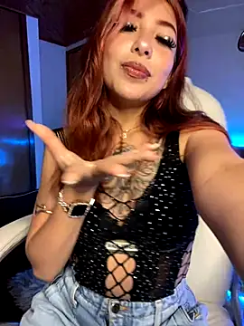 Snapshot of Sara_pink18 chatting on 10-12-25, 03:49 Sara pink18 online show from 10-12-25, 03:49