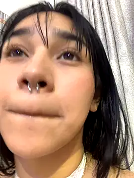 Kylie Patrick online show from 11-22-25, 01:15