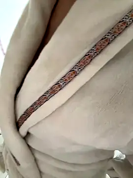 xiiuuff18 online show from 12-03-25, 01:13