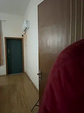 xiiuuff18 online show from 02-10-26, 12:31