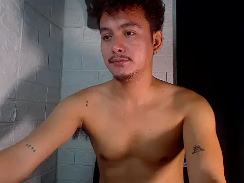 Snapshot of Tempting_jon chatting on 02-16-26, 05:36 Tempting jon online show from 02-16-26, 05:36