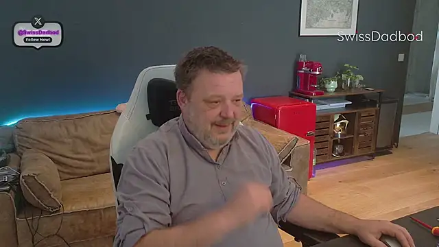 Snapshot of SwissDadbod chatting on 03-09-26, 12:42 SwissDadbod online show from 03-09-26, 12:42