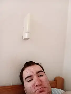 Snapshot of LolGamer54321 chatting on 03-08-26, 08:07 LolGamer54321 online show from 03-08-26, 08:07