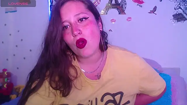 nahomy jonhs online show from 10-04-25, 03:59