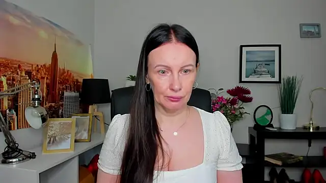 Snapshot of Velvet_Jasmine chatting on 09-10-25, 05:29 Velvet Jasmine online show from 09-10-25, 05:29