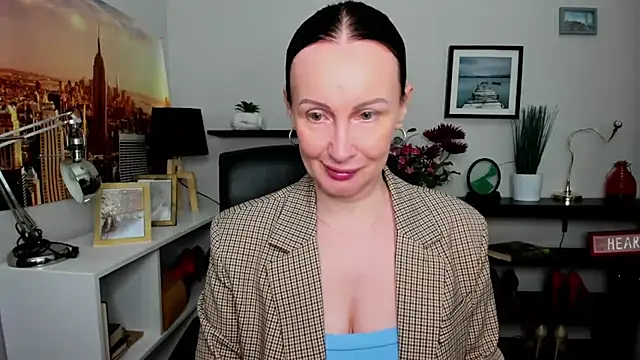 Snapshot of Velvet_Jasmine chatting on 09-19-25, 05:31 Velvet Jasmine online show from 09-19-25, 05:31