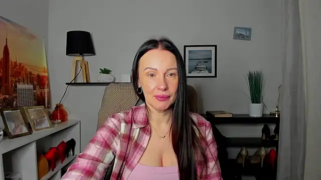 Snapshot of Velvet_Jasmine chatting on 01-14-26, 06:30 Velvet Jasmine online show from 01-14-26, 06:30