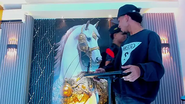 Extreme boys2 online show from 11-07-25, 04:23