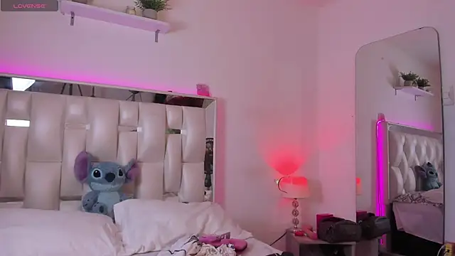 Darlyn tenderhot   online show from 03-17-26, 03:15