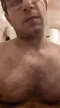 Snapshot of MC353535 chatting on 03-08-26, 12:41 MC353535 online show from 03-08-26, 12:41