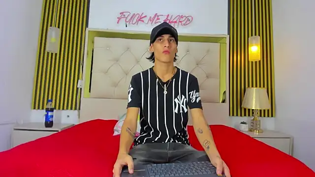 Snapshot of Just18Jake chatting on 10-16-25, 12:11 Just18Jake online show from 10-16-25, 12:11