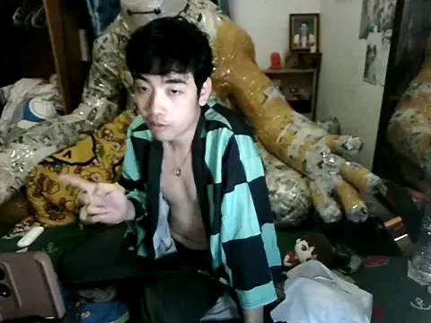 Snapshot of moaman190 chatting on 10-08-25, 06:49 moaman190 online show from 10-08-25, 06:49