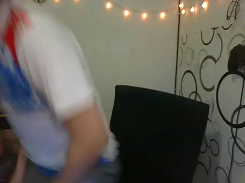 Snapshot of moaman190 chatting on 10-23-25, 04:50 moaman190 online show from 10-23-25, 04:50