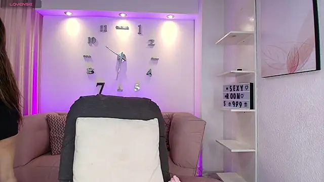 1SloppyFox4 online show from 09-21-25, 05:09