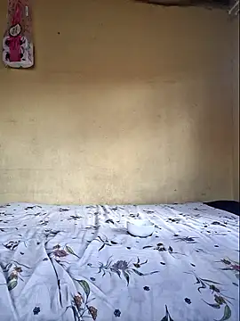 Snapshot of RAWFREAKYVERSE chatting on 01-12-26, 11:15 RAWFREAKYVERSE online show from 01-12-26, 11:15