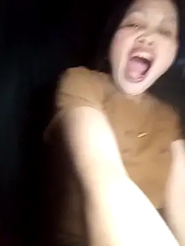  YooY  online show from 09-26-25, 02:10