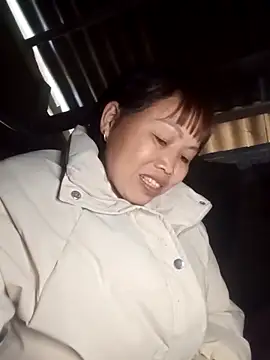  YooY  online show from 10-29-25, 01:19