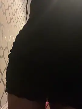 Snapshot of BootyliciousUK chatting on 10-27-25, 09:19 BootyliciousUK online show from 10-27-25, 09:19