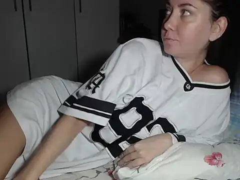 petite danielle online show from 12-02-25, 12:27