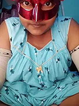 Snapshot of mimi87hoty chatting on 12-20-25, 02:35 mimi87hoty online show from 12-20-25, 02:35