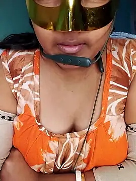 Snapshot of mimi87hoty chatting on 01-12-26, 10:20 mimi87hoty online show from 01-12-26, 10:20