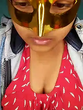 Snapshot of mimi87hoty chatting on 01-15-26, 04:55 mimi87hoty online show from 01-15-26, 04:55