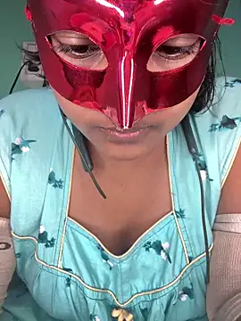 Snapshot of mimi87hoty chatting on 03-01-26, 06:10 mimi87hoty online show from 03-01-26, 06:10