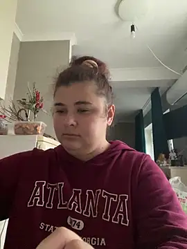 Snapshot of AliceCurlyX chatting on 12-03-25, 10:24 AliceCurlyX online show from 12-03-25, 10:24