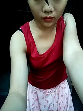 Snapshot of Ananine chatting on 10-12-25, 12:42 Ananine online show from 10-12-25, 12:42