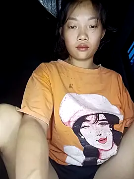 Snapshot of Ananine chatting on 10-14-25, 10:54 Ananine online show from 10-14-25, 10:54