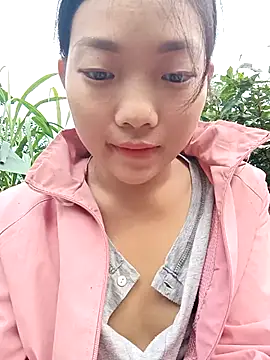 Snapshot of Ananine chatting on 11-14-25, 11:57 Ananine online show from 11-14-25, 11:57